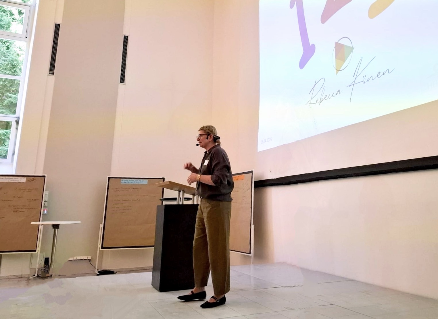 Rebecca Könen im Seminar